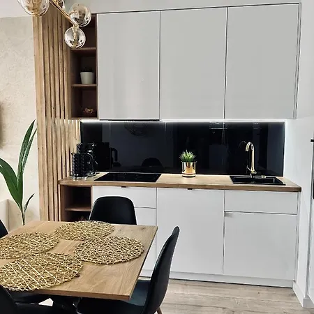 Apartment Nowoczesny Z Garazem Morelova *