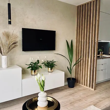 Apartment Nowoczesny Z Garazem Morelova *